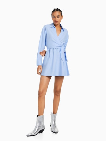 Bershka Kleid in Blau