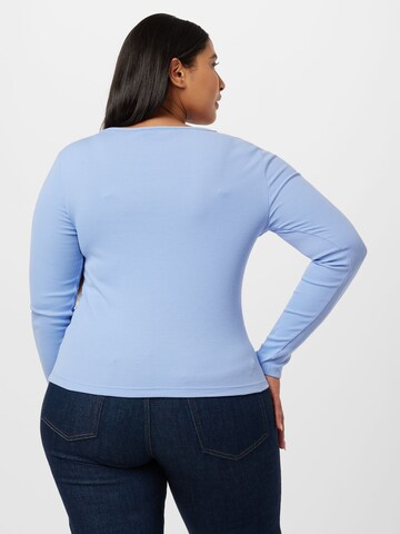 Tricou de la Tommy Jeans Curve pe albastru