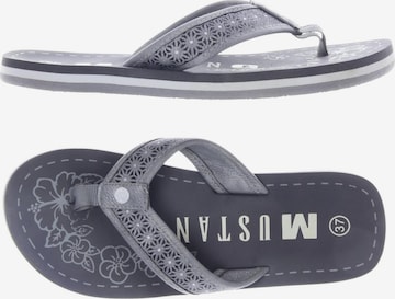 MUSTANG Sandalen 37 in Grau: predná strana