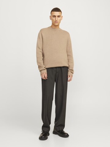 Loosefit Pantalon à plis JACK & JONES en marron