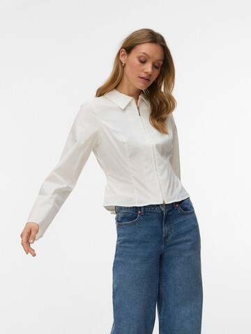 VERO MODA Blouse in White: front
