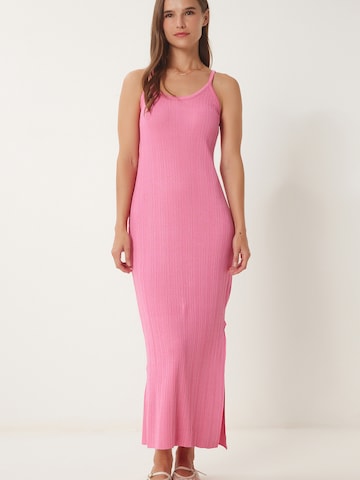 Rochie de la Happiness İstanbul pe roz: față