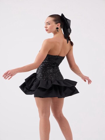HOLLY LOLLY Sheath Dress in Black