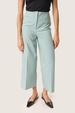 SOAKED IN LUXURY - Loosefit Calças com vincos 'Corinne' em azul: frente