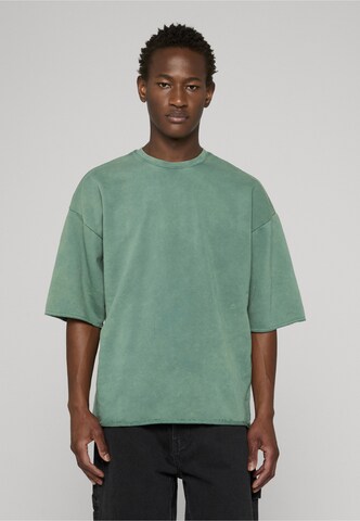 2Y Premium Sweatshirt in Green: front