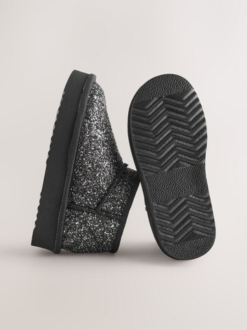 Next Snow boots in Black