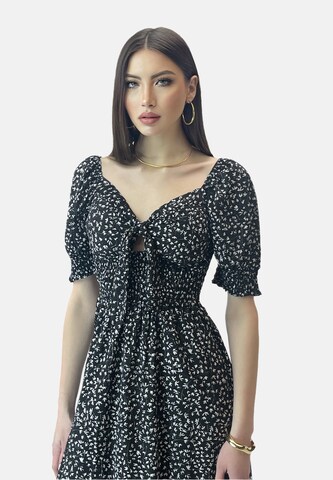 Elara Zomerjurk in Zwart