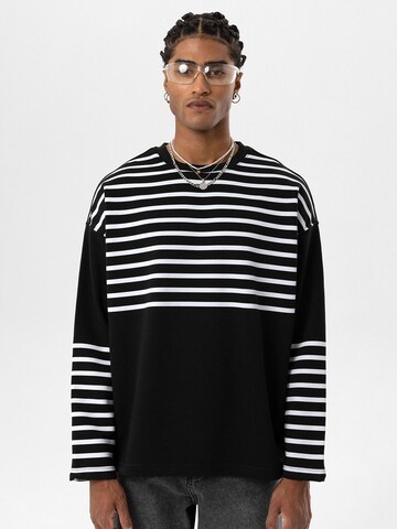 VAMOS CLO Sweatshirt i svart: framsida