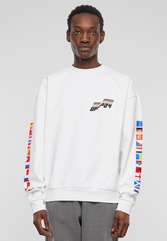 MT Upscale Sweatshirt in White: front