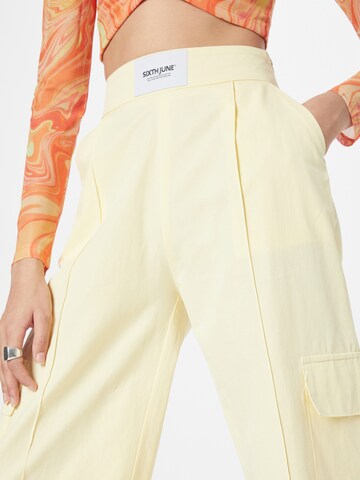 Wide leg Pantaloni di Sixth June in giallo