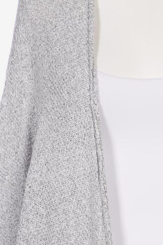 Brandy Melville Sweater & Cardigan in L in Grey