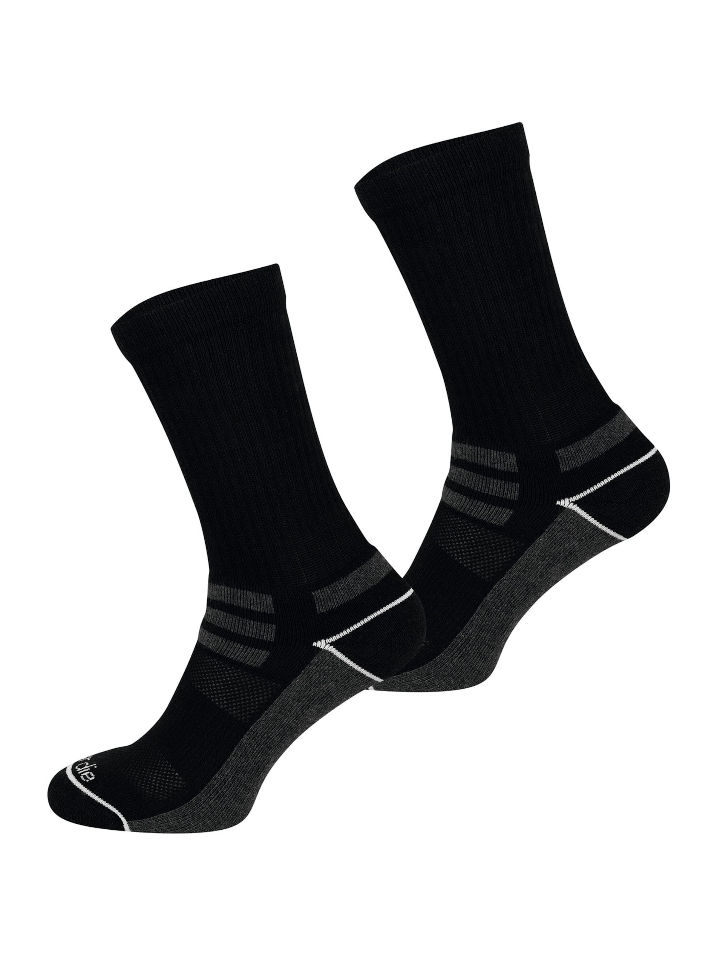 Chaussettes de sport ' Functional Outdoor ' Nur Die en noir : devant