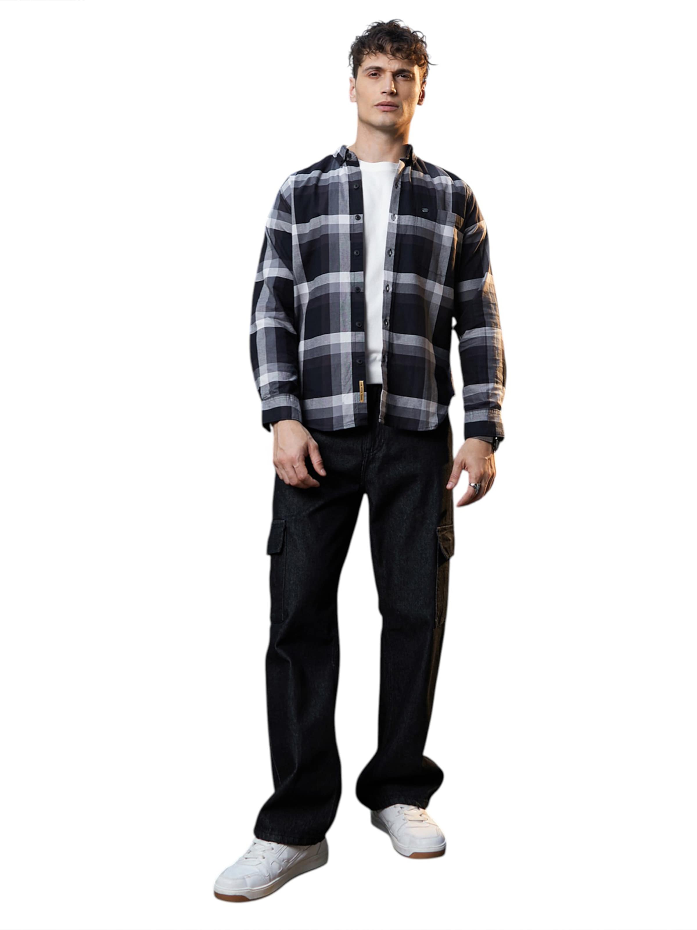 Campus Sutra Mugav suurus Triiksärk 'Shiloh', värv must