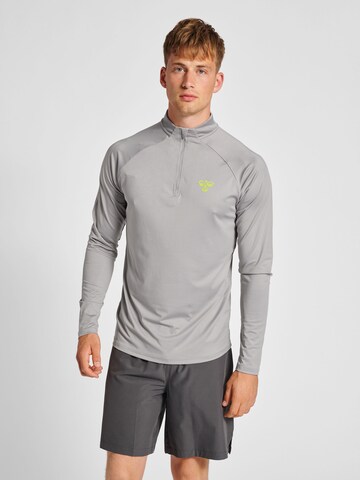 Hummel Sportshirt in Grau: Vorderseite