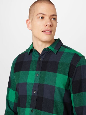 Only & Sons - Ajuste estrecho Camisa 'GUDMUND' en verde