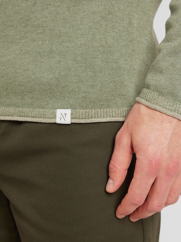 Pullover di NOWADAYS in verde