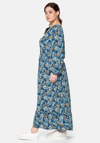 SHEEGO Kleid in Blau