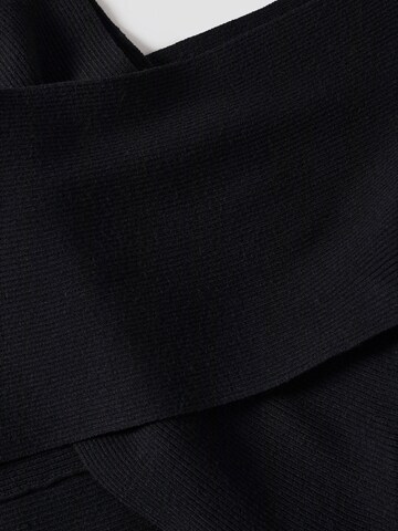 Pullover di MANGO in nero