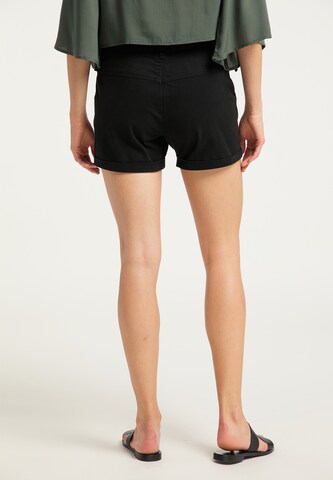 DreiMaster Vintage Slimfit Shorts in Schwarz