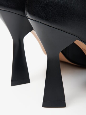 Estro Ankle Boots '613004'‌ in Schwarz