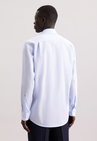 Coupe regular Chemise business 'SMART ESSENTIALS' SEIDENSTICKER en bleu