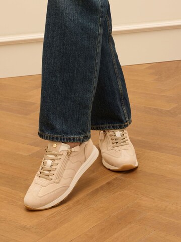 Baskets basses no stress en beige