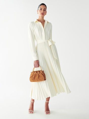 WillaHaljina 'Mckendi' - bež boja