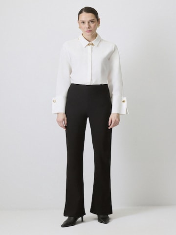 Regular Pantalon Touche Prive en noir