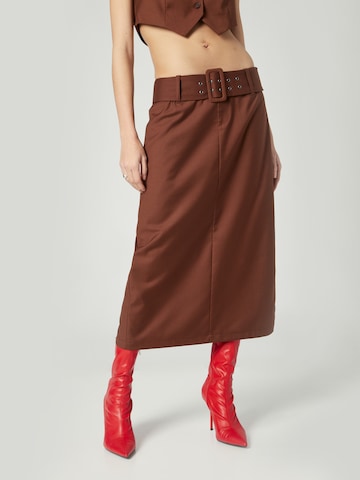 Bella x ABOUT YOU Skirt 'Rhonda' in Brown: front