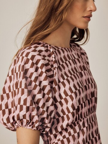 Next - Vestido en marrón