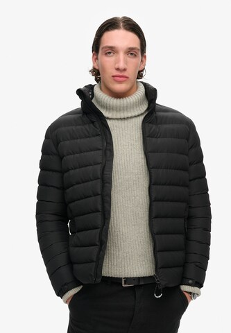 Veste d’hiver 'Fuji' Superdry en noir : devant