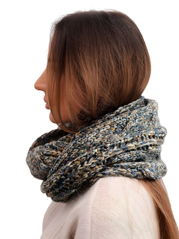 Lumera Tube Scarf in Blue