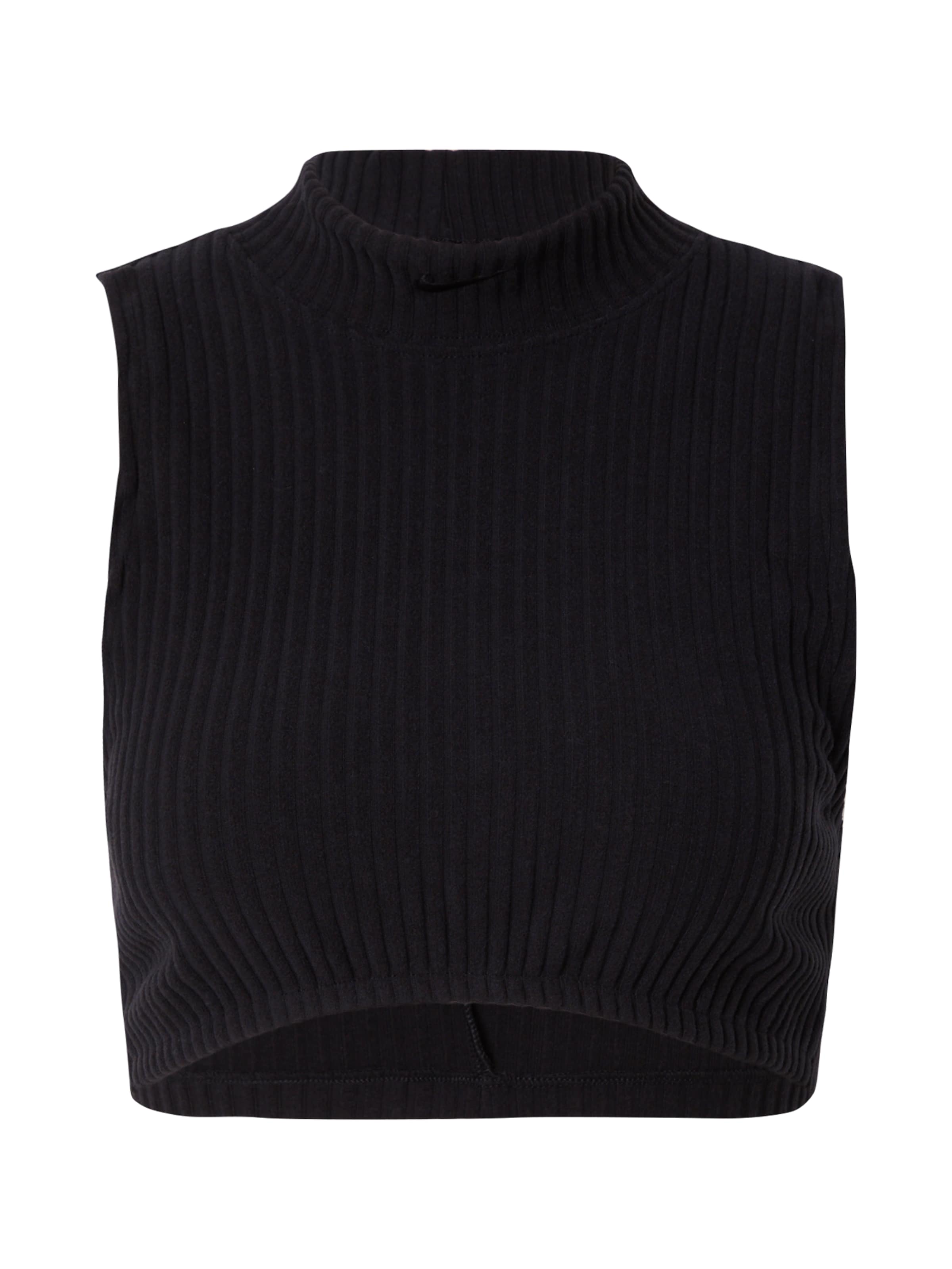 Nike Sportswear Toppi värissä musta: etupuoli