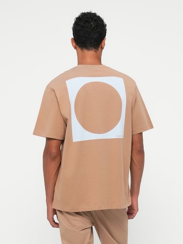 Calvin Klein Jeans - Camiseta '20S IO' en beige: frente