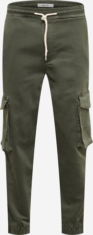 ABOUT YOU Tapered Cargohose 'Jake' in Grün: predná strana