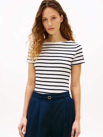 TOMMY HILFIGER Тениска в бяло: отпред