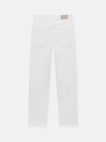 Regular Jeans de la Pull&Bear pe alb