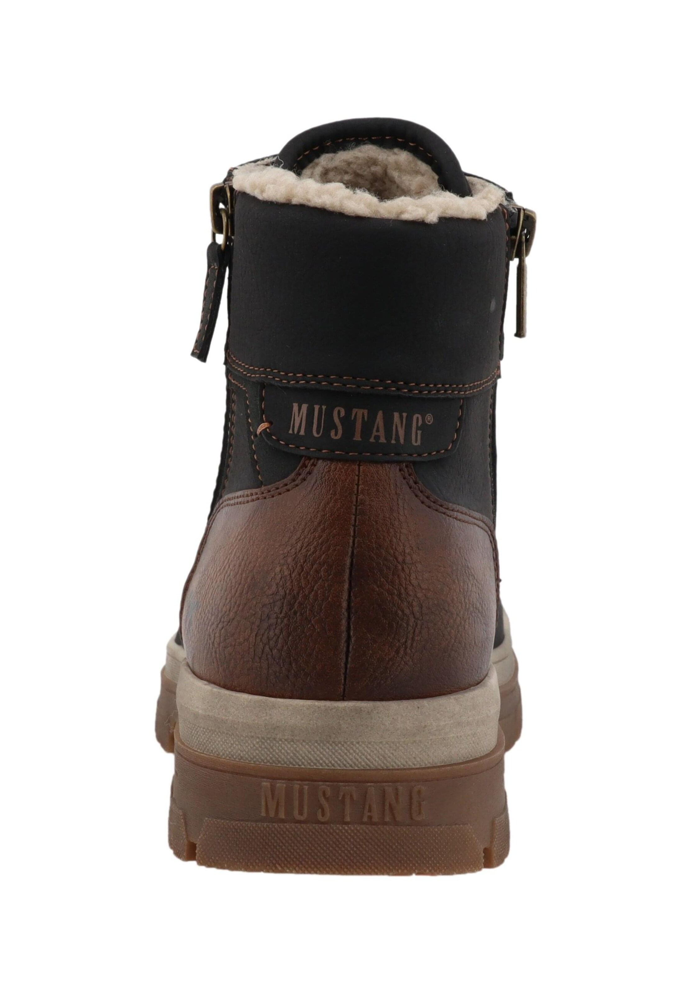 Bottines à lacets 'Peppin' MUSTANG en noir
