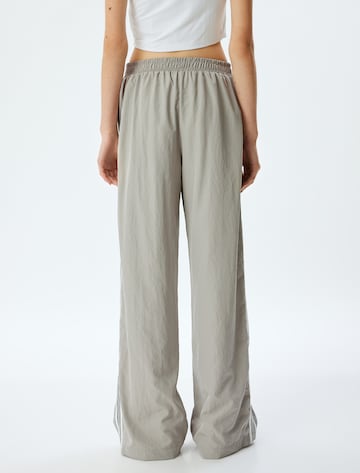 Koton Loosefit Broek in Grijs