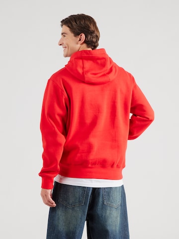 Nike Sportswear Regular Fit Sweatshirt 'Club Fleece' in Rot