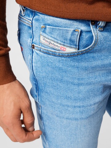 DIESEL Slim fit Jeans 'STRUKT' in Blue