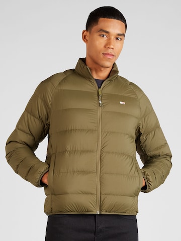 Tommy Jeans Winterjas 'ESSENTIAL' in Groen: voorkant