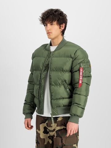ALPHA INDUSTRIES Jacke 'MA-1' in Grün: Vorderseite
