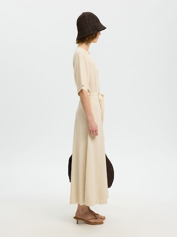 Robe SELECTED en beige