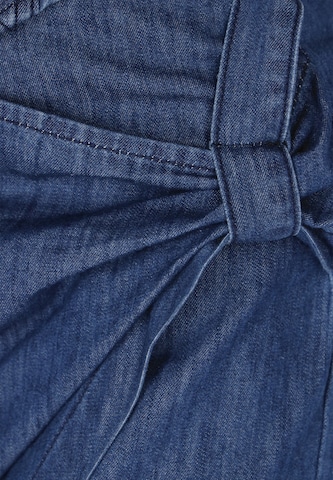 faina Regular Shorts in Blau