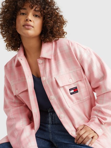 Tommy Jeans Curve Between-Season Jacket in Pink