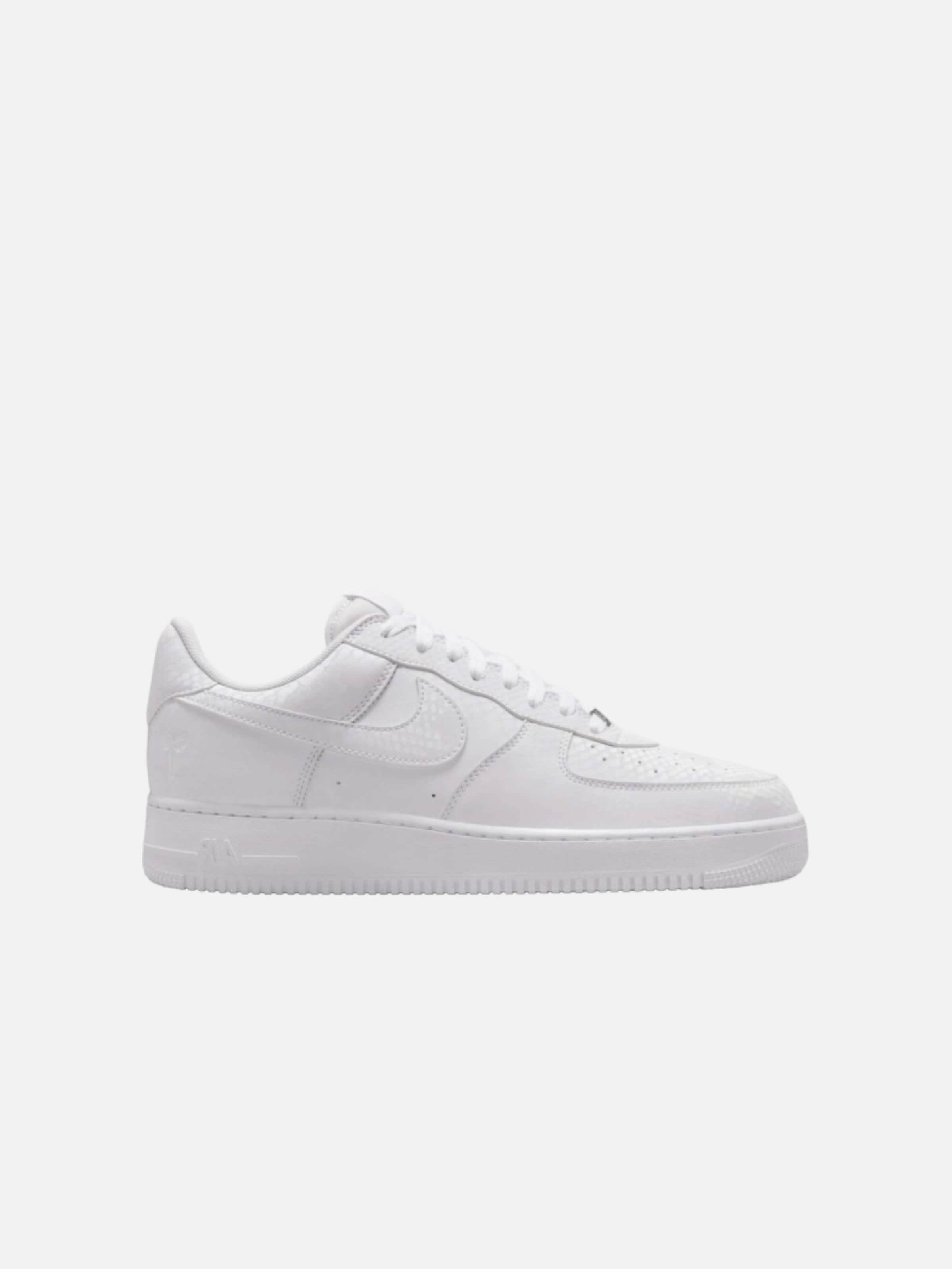 NIKE Slip On 'Nike Air Force 1 Low Kobe Bryant Forever White'‌‌‌‌ in Weiß: Vorderseite
