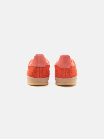 Sneaker low 'GAZELLE' de la ADIDAS ORIGINALS pe roșu