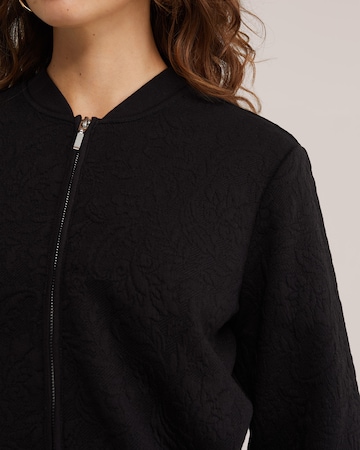 Hanorac de la WE Fashion pe negru