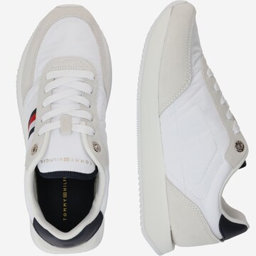 TOMMY HILFIGER Sneakers laag 'Essential' in Beige